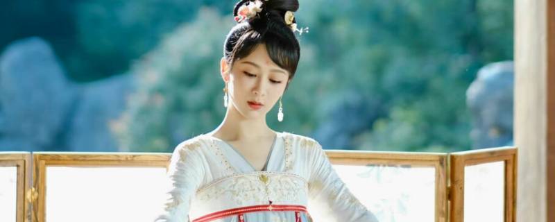 长相思囚禁小夭的九尾狐是谁